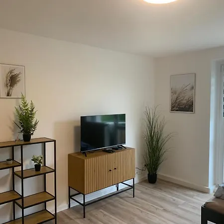Modernes 2-raum-apartment In Bitterfeld Naehe Goitzschesee Διαμέρισμα Greppin